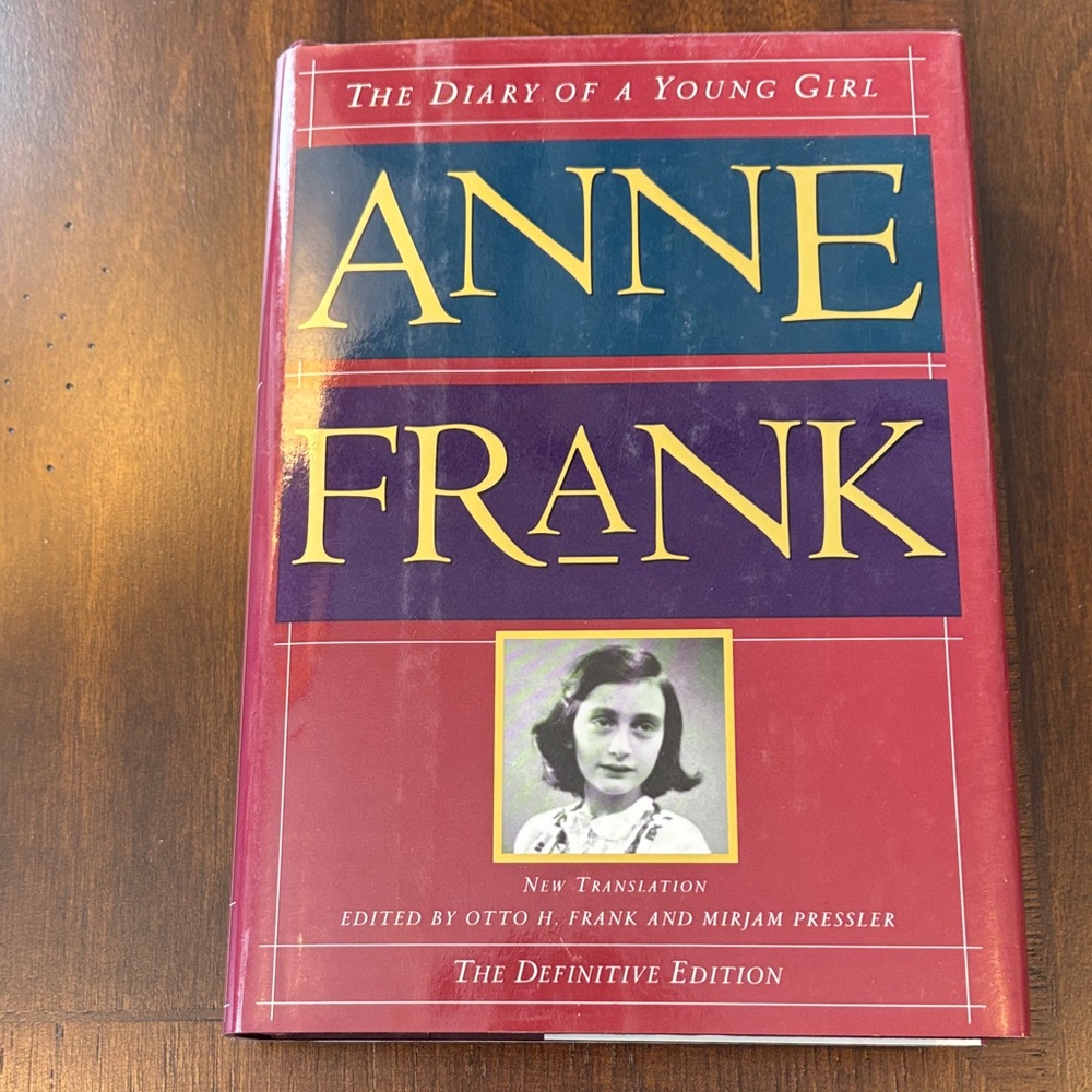 Anne Frank: The Diary of a Young Girl - Definitive Edition & There Are No Childr - Picture 2 of 11